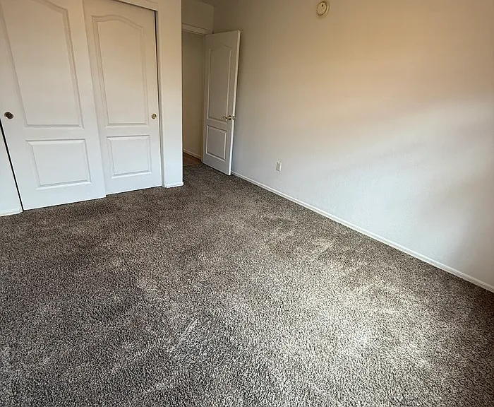 2429 E Calle Joya De Ventura — Photo 14