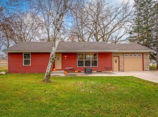 120 4th Ave N, Pease, MN 56363