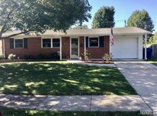 340 Patterson Ln, Florissant, MO 63031