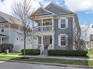 725 Walker Cir, Iowa City, IA 52245