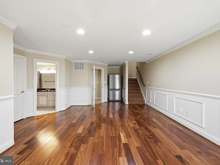 6403 Velliety Ln — Photo 57