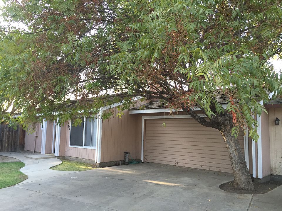 1st image of 1441 W Walnut Ave
