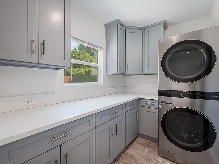 2065 Casa Grande St — Photo 10