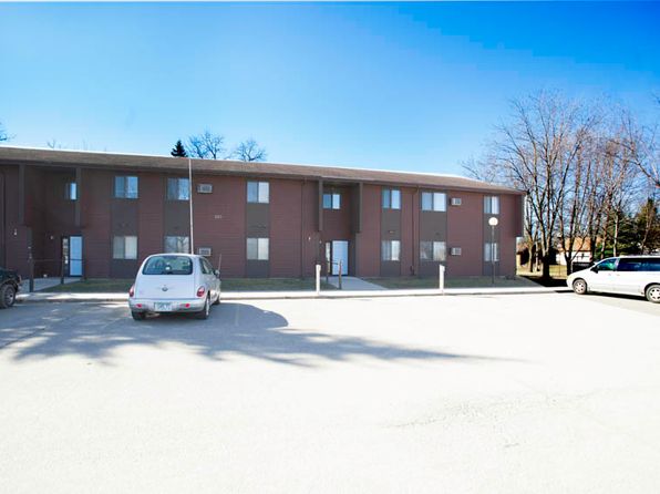 130 2nd Ave NW APT 2F