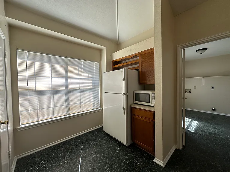 7605 Cornell Dr — Photo 7