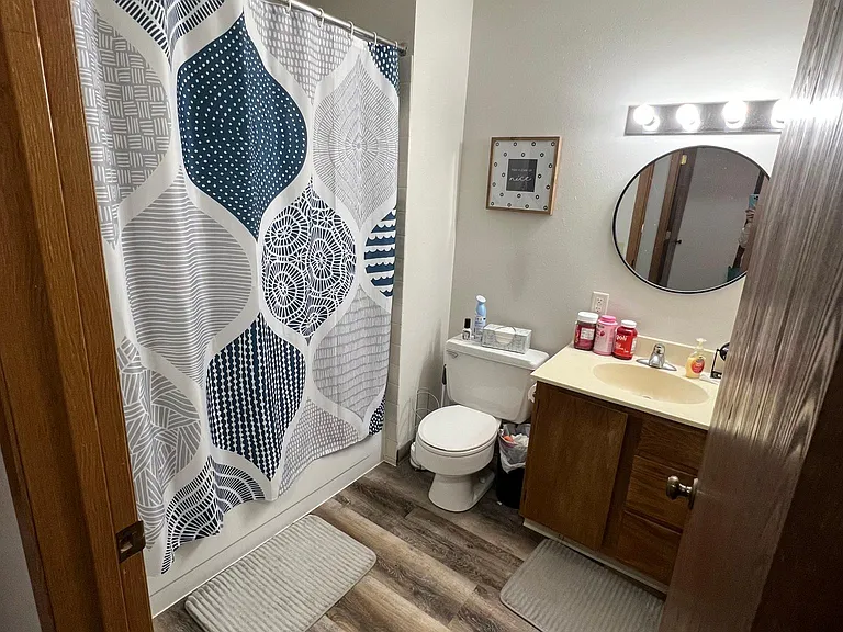321 W Bert St — Photo 13