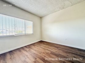 1254 W 110th St, Los Angeles, CA