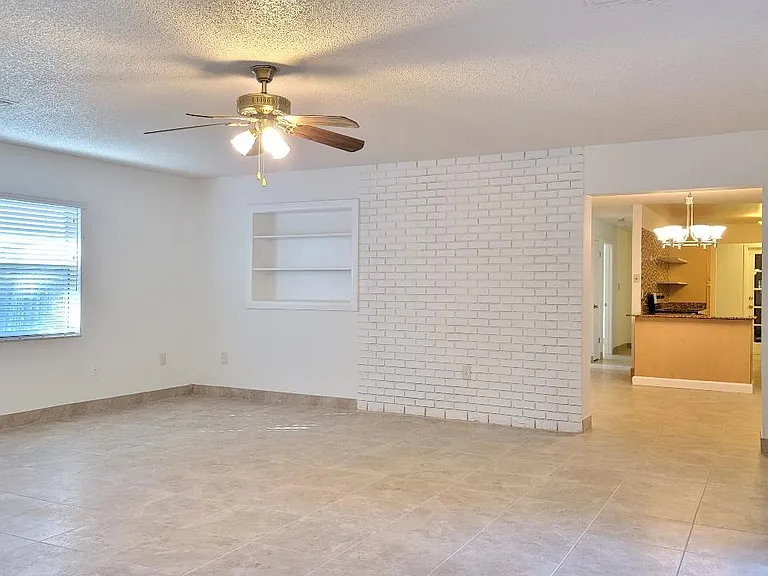 1581 Starfish St — Photo 17