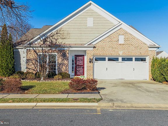 3rd image of 18 Mendota Way