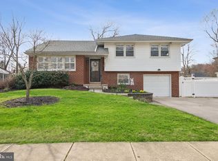 502 Lee Ann Rd, Cherry Hill, NJ 08034