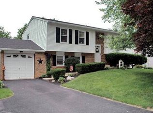 184 April Ln, Lititz, PA 17543