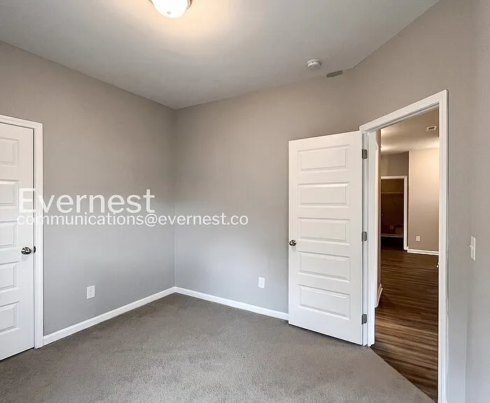 1105 Prospect Ct — Photo 20