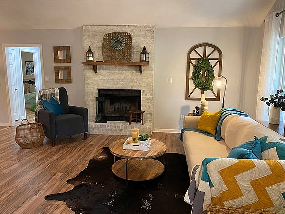 5th image of 122 Woodland Ln