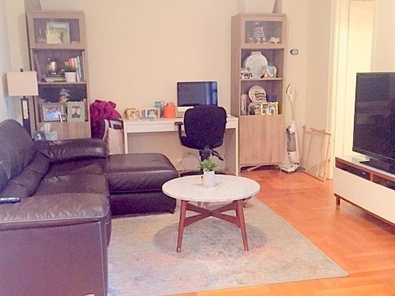 5th image of 311 E 72nd St APT 15A