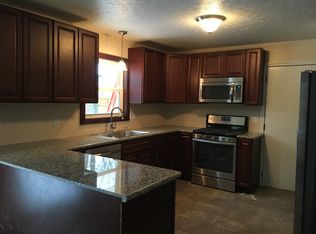 2144 & 2148 White Oak Dr, Stow, OH 44224