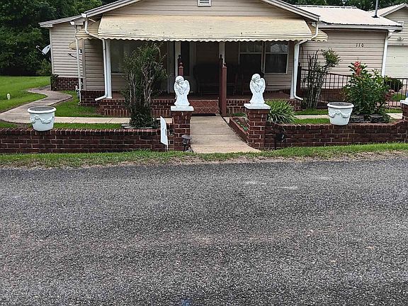 2nd image of 110 3rd Ave