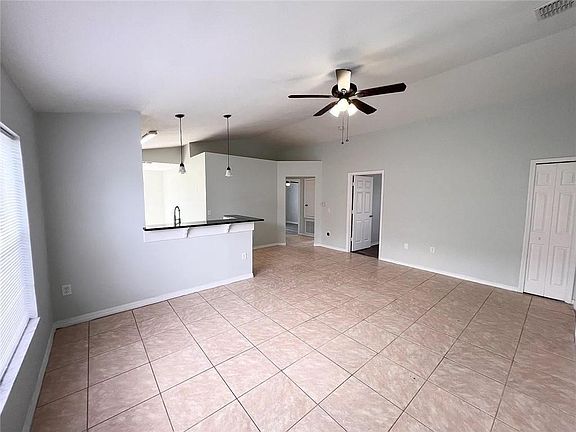 3rd image of 4886 29TH Avenue