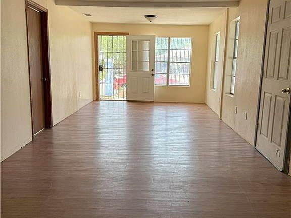 5th image of 353 E Dicker Dr