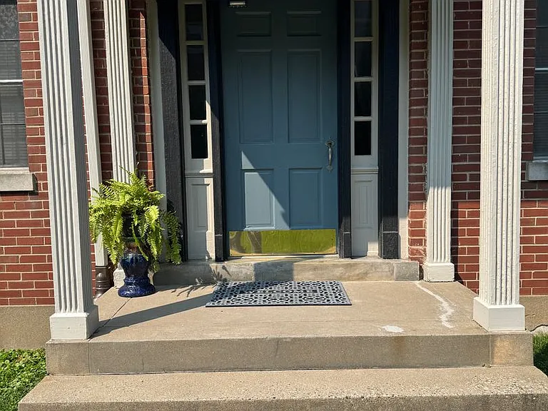 2079 Douglass Blvd — Photo 1