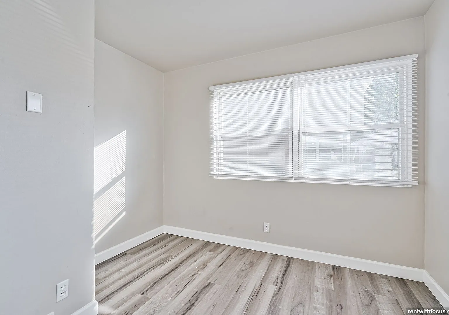 419- 457 N. Westfield St. / 1702 - 1704 Lombard Ave. — Photo 4