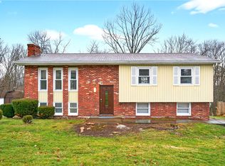 113 Redbud Dr, Beaver Falls, PA 15010