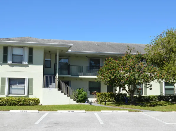 301 Sabal Ridge Cir, Palm Beach Gardens, FL