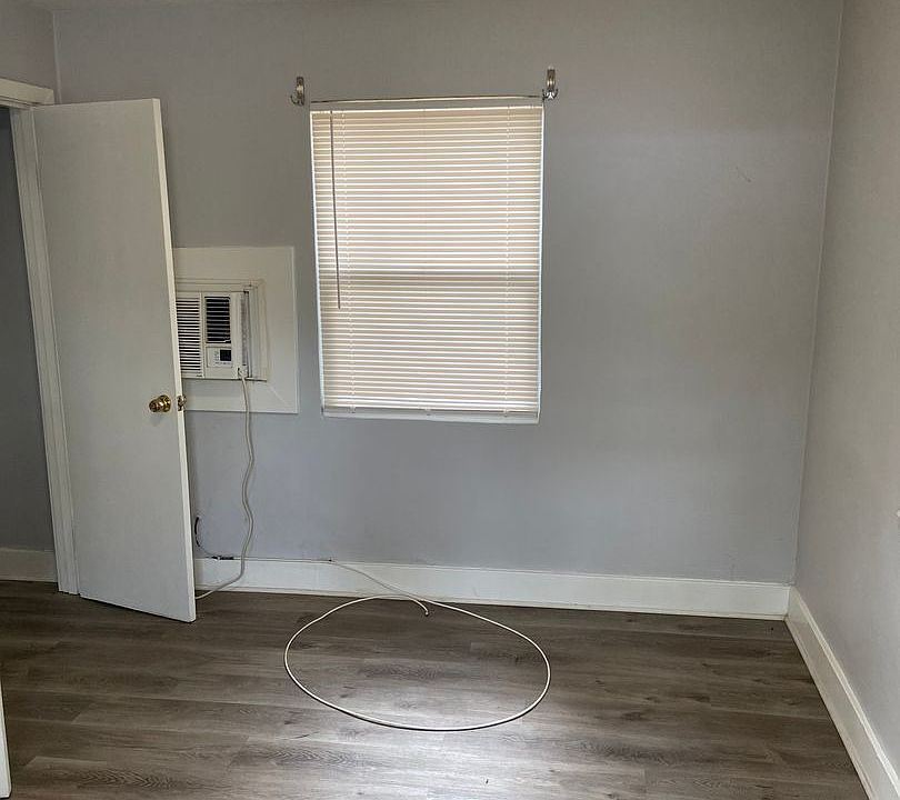 1st image of 7208 N Nebraska Ave #6