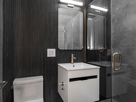 4th image of 1536 De Kalb Ave #3R