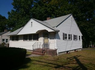 635 Weld St, West Roxbury, MA 02132