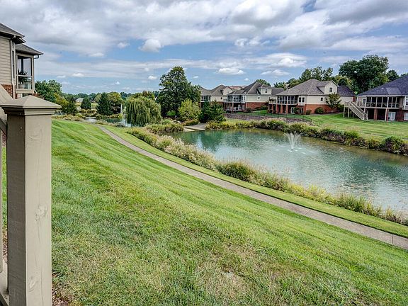 4th image of 1038 Hunters Lake Dr