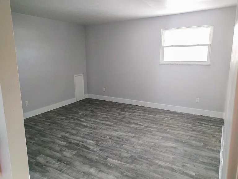 639 Russian St #2 — Photo 4
