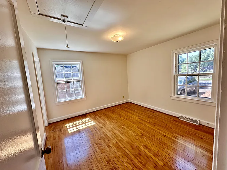 249 Poindexter Dr — Photo 6