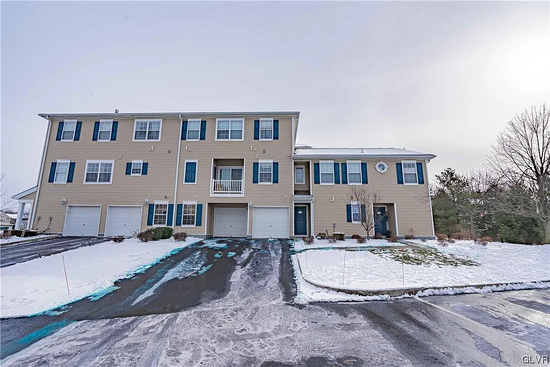 922 Nittany Ct #C335 photo 1