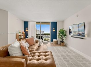 9055 SW 73rd Ct APT 1706, Miami, FL 33156