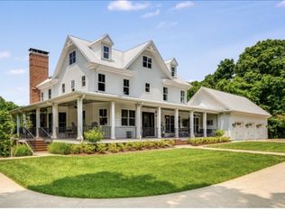 8454 Lewis Rd, Nashville, TN 37221
