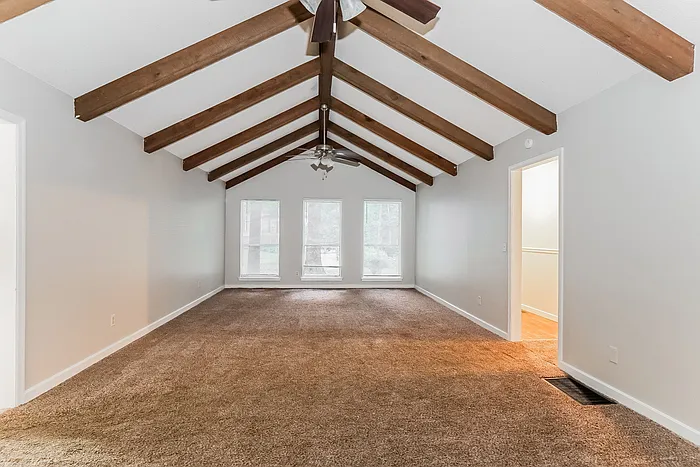 4 bed, 3.0 bath, 2450 sqft, $1,995 — Photo 4