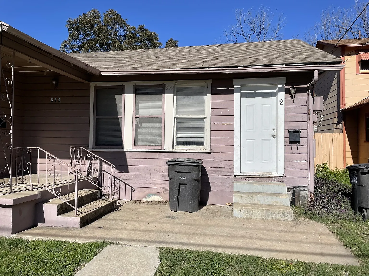 1 bed, 1.0 bath, $750 — Photo 1