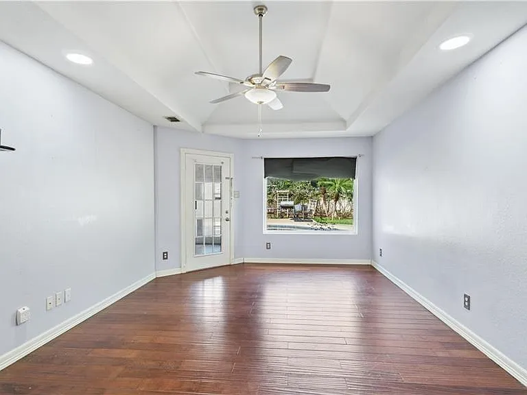 4224 Country Colony St — Photo 10