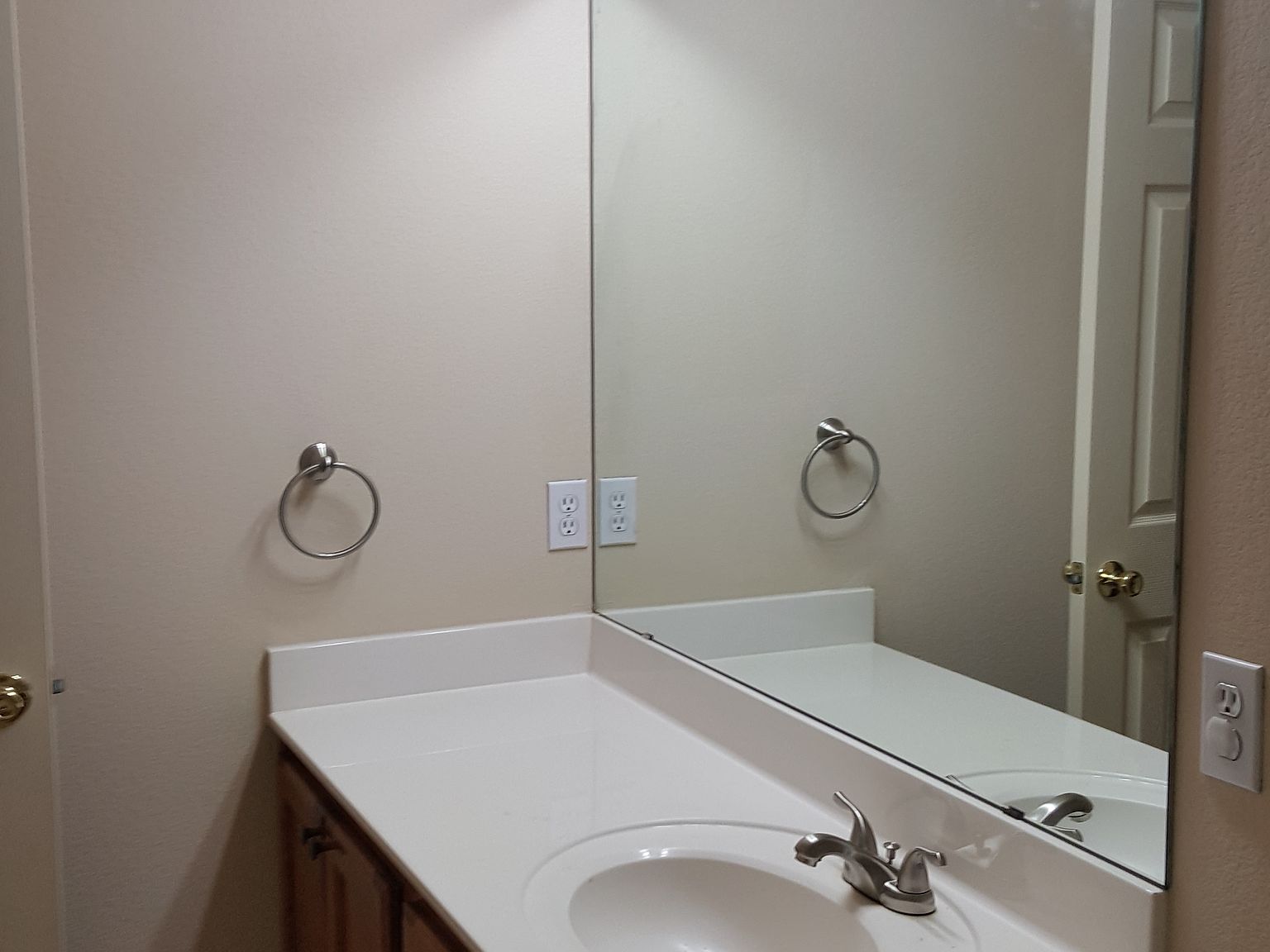 23+ Round Bathroom Mirror With Lights