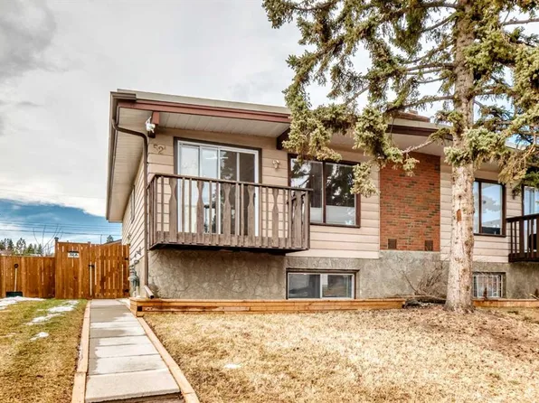 52 A E Queen Alexandra Close SE, Calgary, AB T2J 3P8