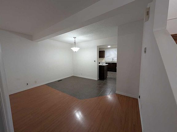 3rd image of 114 SW Castledale Way NE