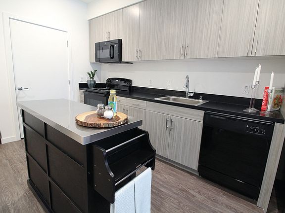 5th image of 805 71st Ave #2533457