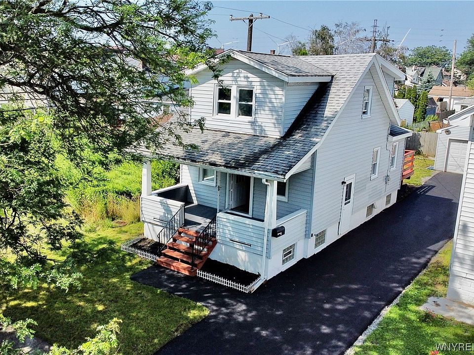 1st image of 103 Spruce St
