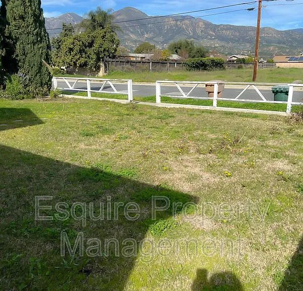 1016 Sespe Ave — Photo 15