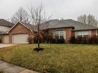 4806 Newcastle Dr, Columbia, MO 65203