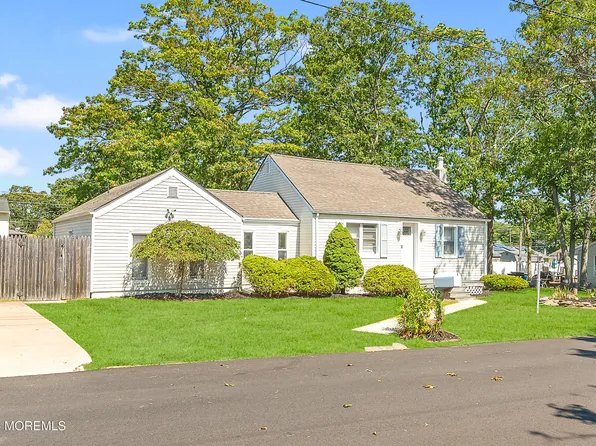 1964 Old Street, Toms River, NJ 08753