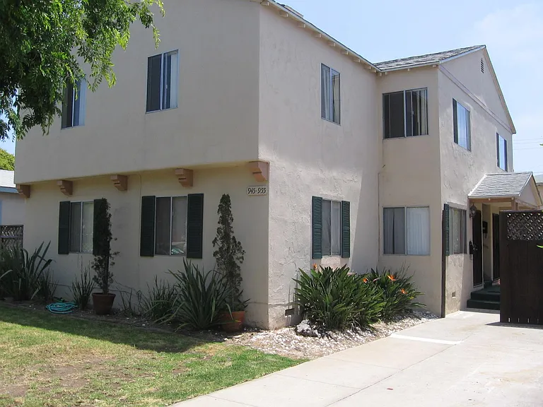 955 Diamond St — Photo 3