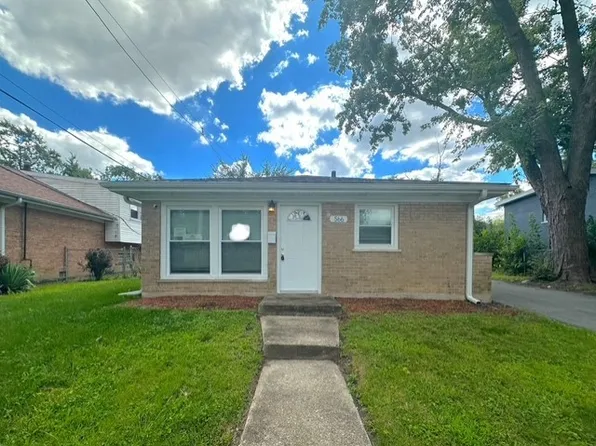 566 Minette Ln, Chicago Heights, IL 60411