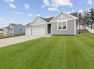 210 Linden LANE, Delavan, WI 53115