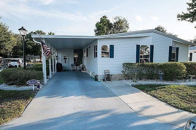 1st image of 438 Kingslake Dr